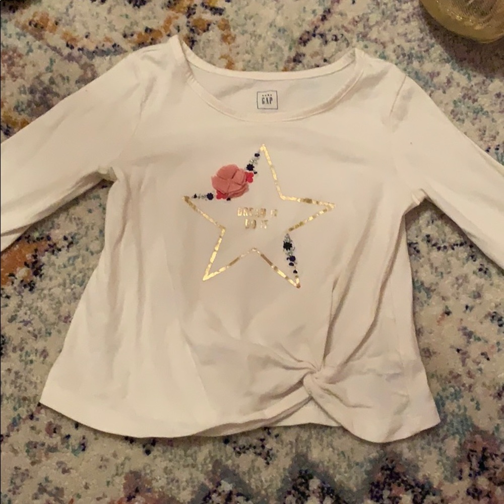 Gap tee